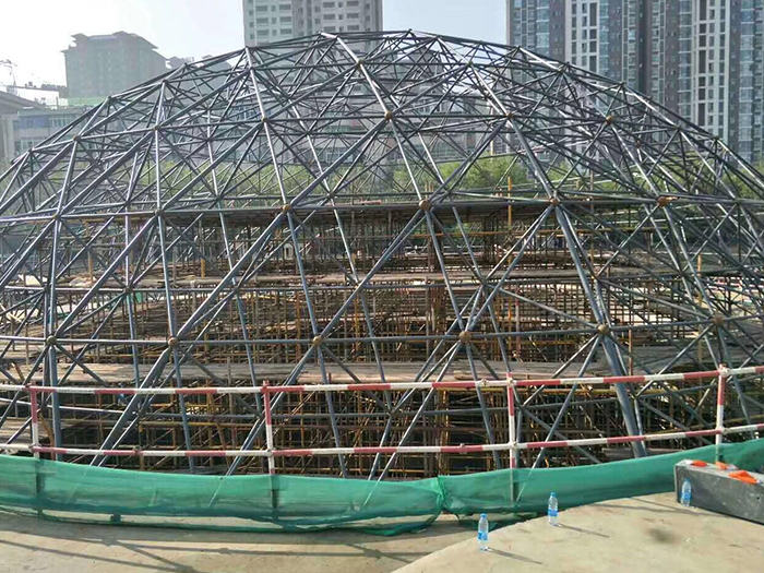 四平球形网架钢结构施工